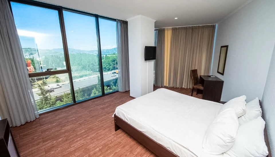 هتل شاین پالاس تفلیس